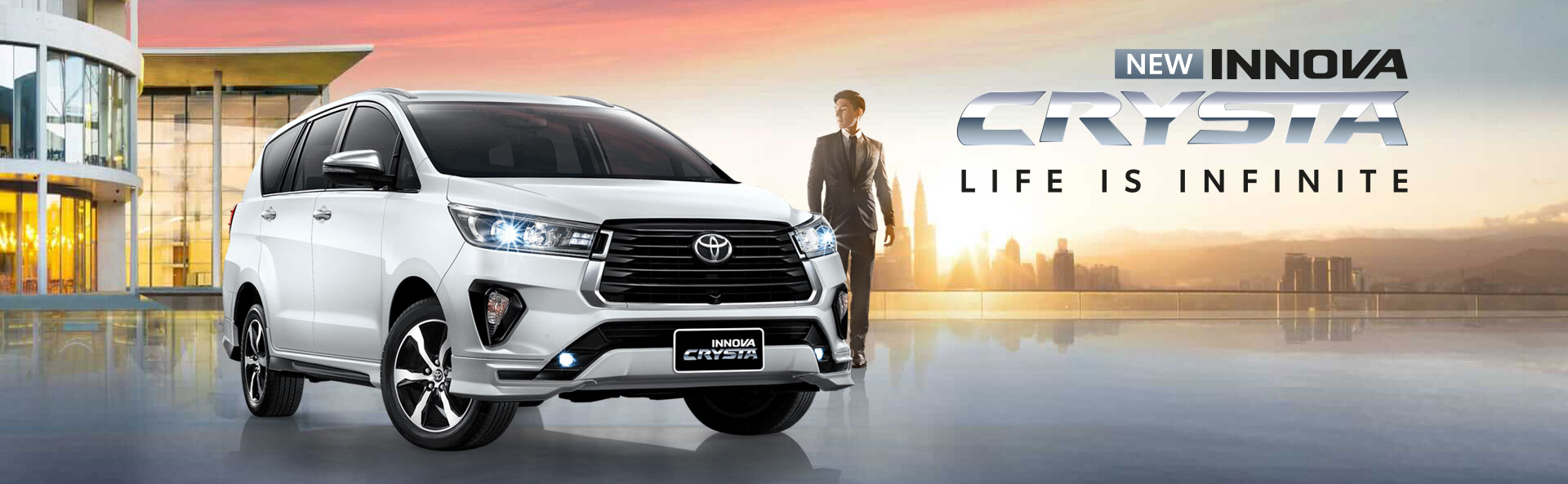 TOYOTA Innova Crysta : โตโยต้า อินโนวา คริสต้า