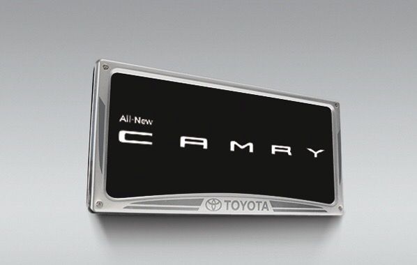 กรอบป้ายทะเบียนสเตนเลส (แบบขอบโค้ง) / License Plate Frame (Curved Edge)